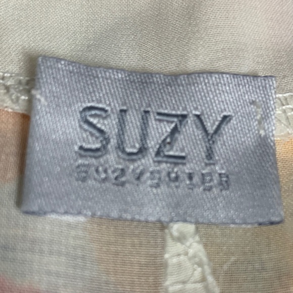 Suzy Shier White Front Flower Embellish Size L - Picture 11 of 12